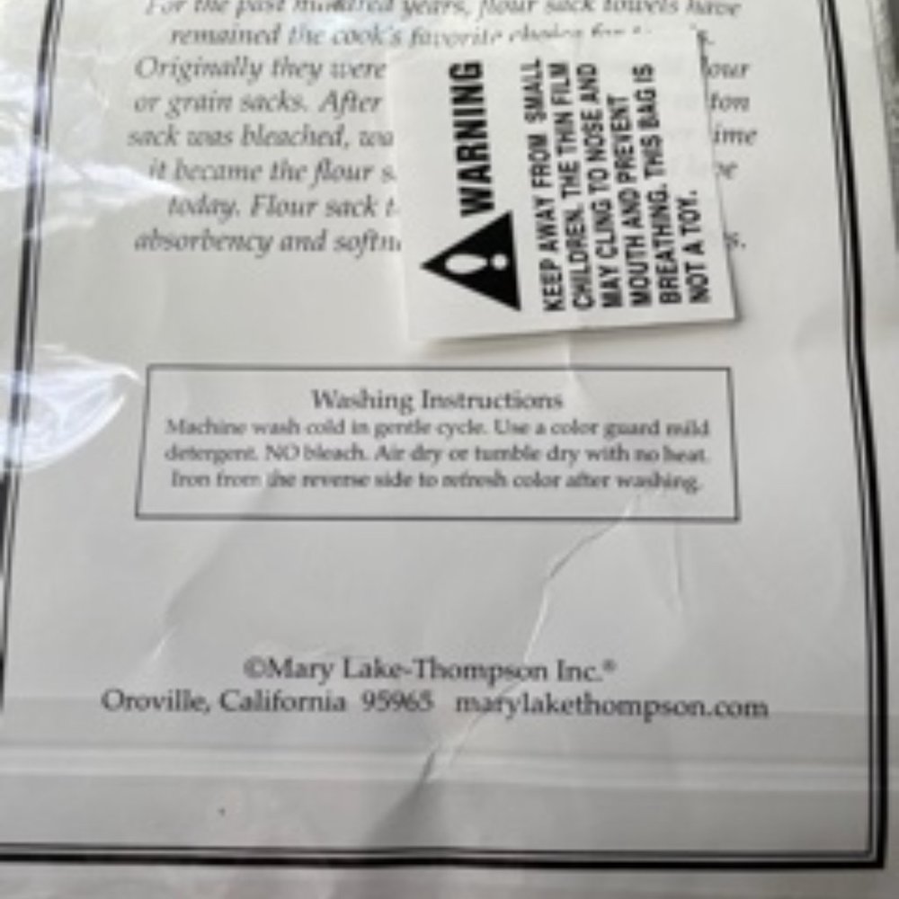 NWT "Red Truck" Kitchen Towel - Picture 3 of 6